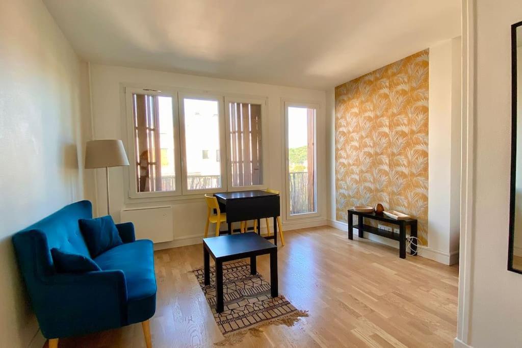 Beau Studio Cosy Et Calme - Face A La Gare De Rosny-Sous-Bois - 20Mn De Paris Et Disneyland Kültér fotó