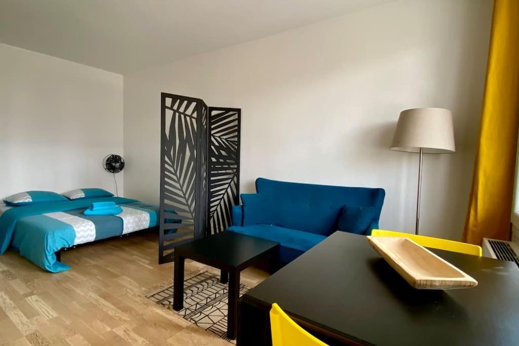 Beau Studio Cosy Et Calme - Face A La Gare De Rosny-Sous-Bois - 20Mn De Paris Et Disneyland Kültér fotó